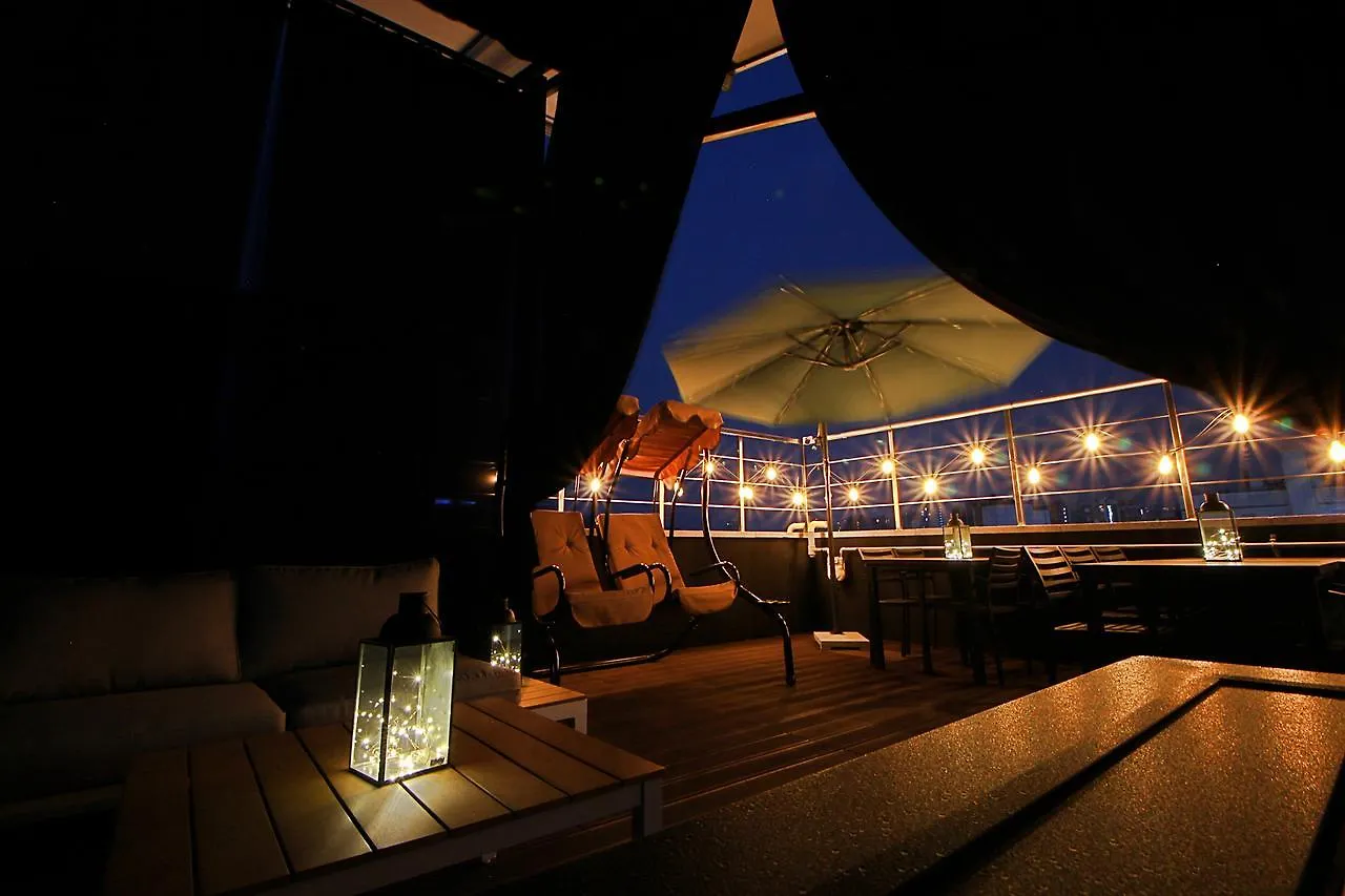 Roadhouse Hongdae Shinchon Hotel Seoul 3*,  South Korea