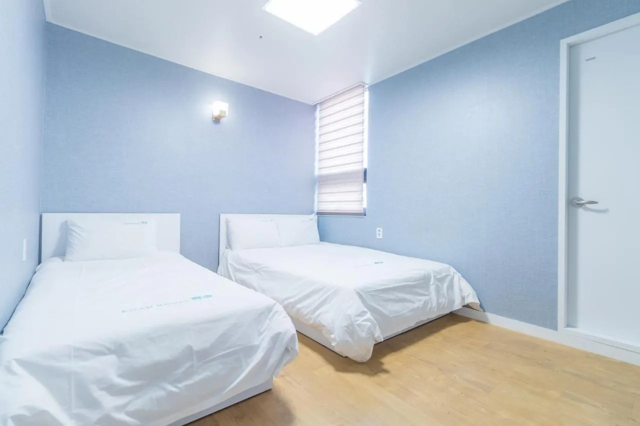 Roadhouse Hongdae Shinchon Hotel Seoul