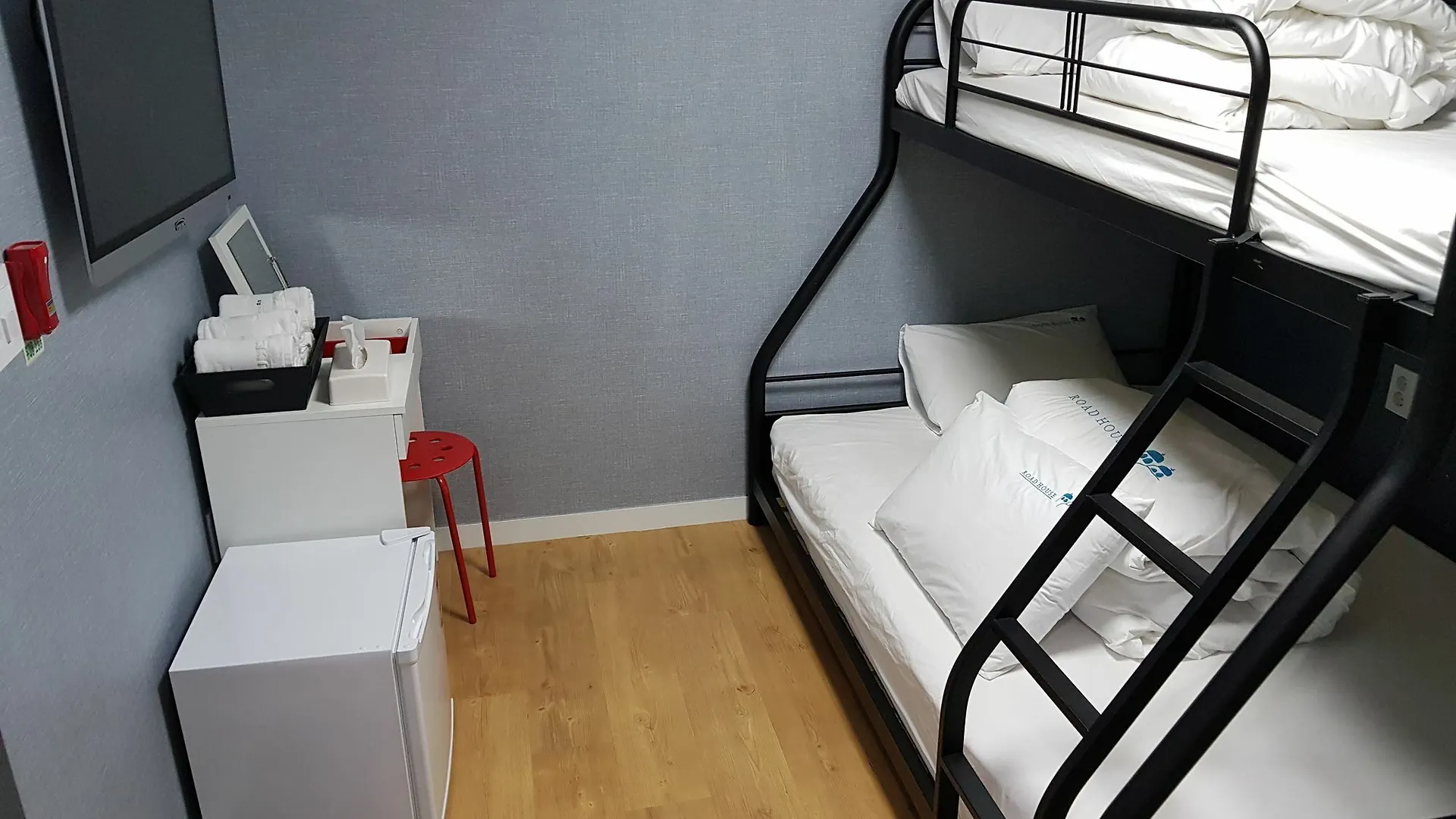 Roadhouse Hongdae Shinchon Hotel Seoul 3*,