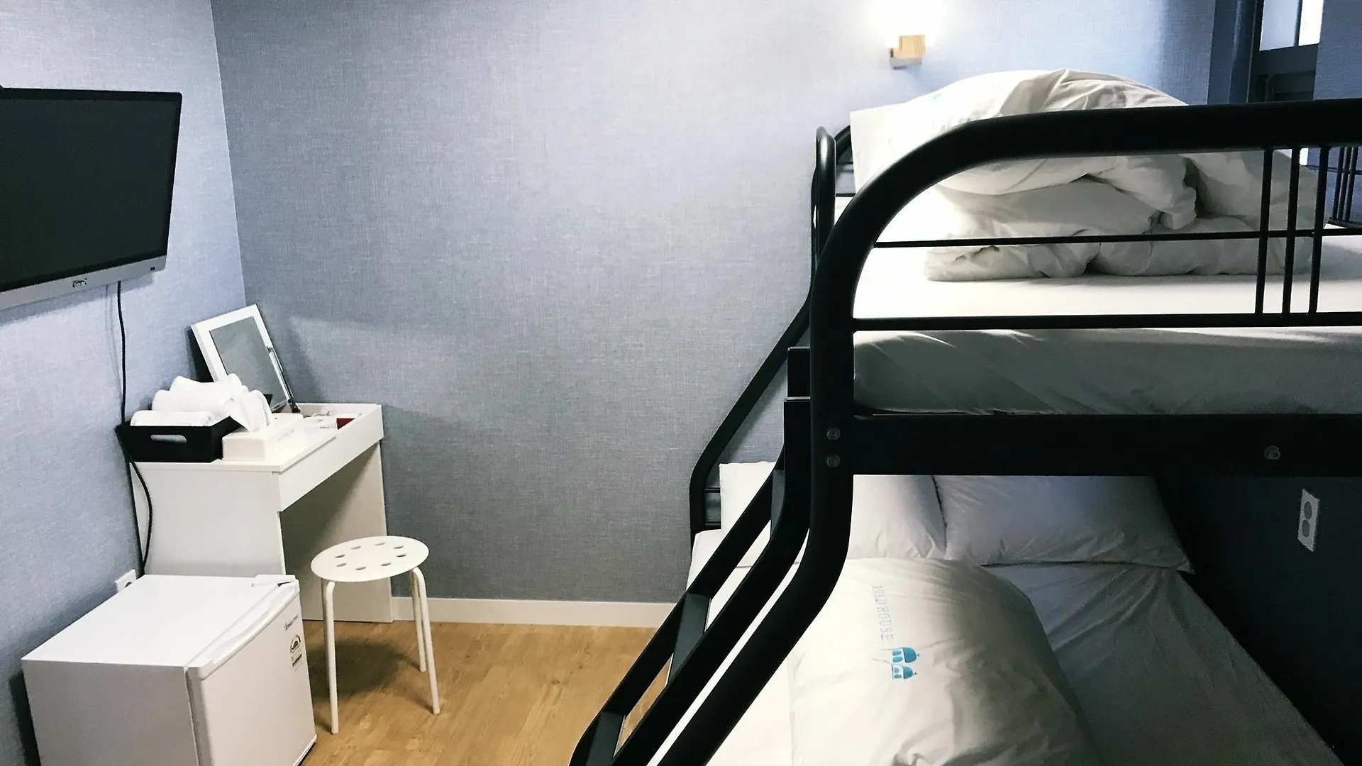 Roadhouse Hongdae Shinchon Hotel Seoul 3*,